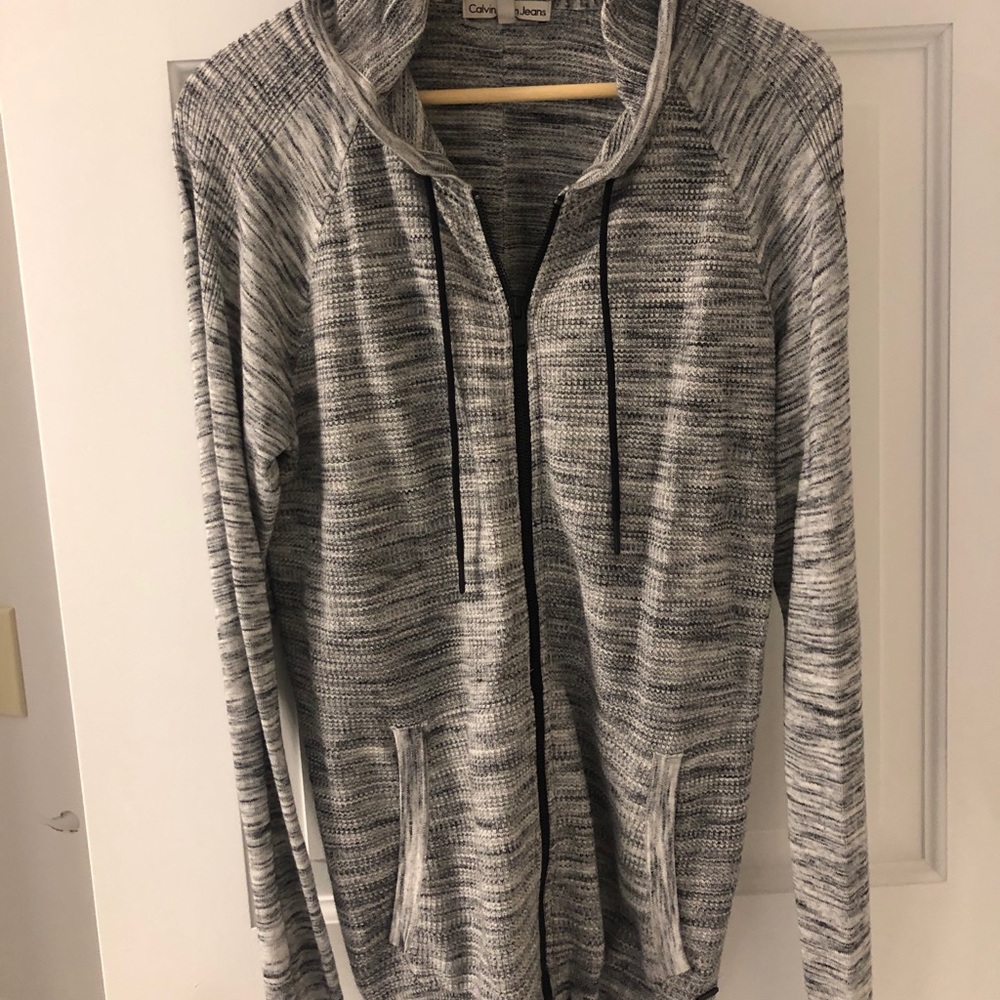 Men’s Calvin Klein gray hooded sweater. Large.